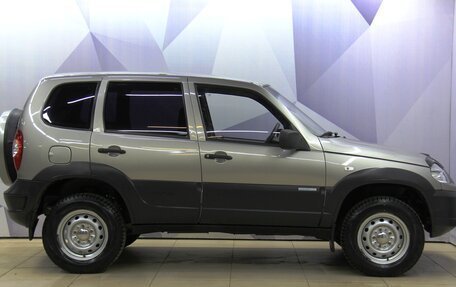 Chevrolet Niva I рестайлинг, 2011 год, 532 800 рублей, 6 фотография