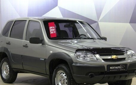 Chevrolet Niva I рестайлинг, 2011 год, 532 800 рублей, 7 фотография