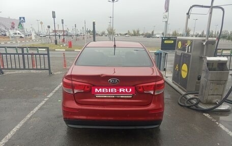 KIA Rio III рестайлинг, 2015 год, 950 000 рублей, 3 фотография