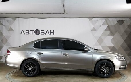 Volkswagen Passat B7, 2012 год, 1 099 000 рублей, 6 фотография