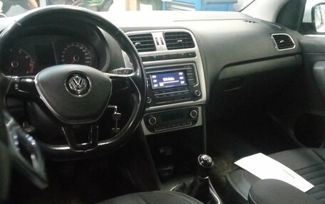 Volkswagen Polo VI (EU Market), 2017 год, 1 286 000 рублей, 5 фотография