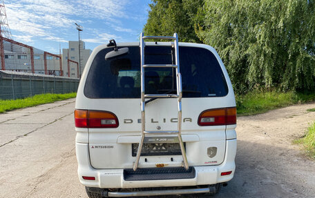 Mitsubishi Delica IV, 2005 год, 385 000 рублей, 9 фотография