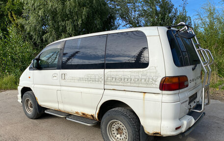 Mitsubishi Delica IV, 2005 год, 385 000 рублей, 8 фотография