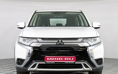 Mitsubishi Outlander III рестайлинг 3, 2019 год, 2 349 000 рублей, 2 фотография