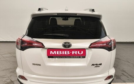 Toyota RAV4, 2018 год, 2 699 000 рублей, 4 фотография