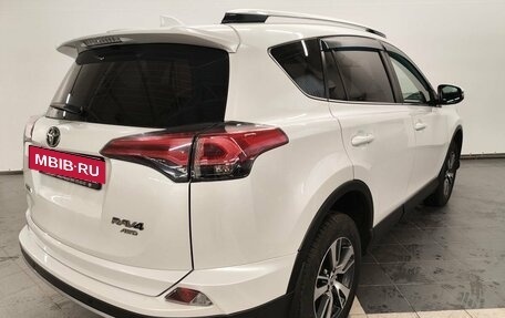 Toyota RAV4, 2018 год, 2 699 000 рублей, 5 фотография