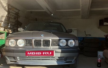 BMW 5 серия, 1993 год, 660 000 рублей, 9 фотография