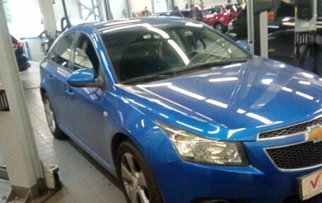 Chevrolet Cruze II, 2011 год, 660 000 рублей, 2 фотография