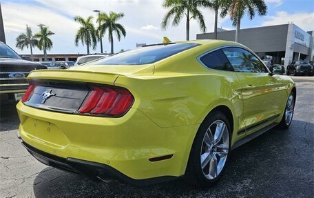 Ford Mustang VI рестайлинг, 2021 год, 2 900 000 рублей, 5 фотография