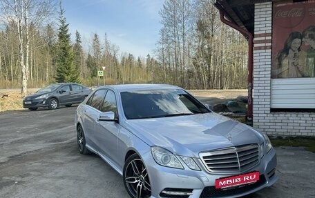 Mercedes-Benz E-Класс, 2012 год, 1 700 000 рублей, 2 фотография