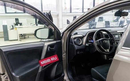 Toyota RAV4, 2015 год, 2 159 000 рублей, 5 фотография