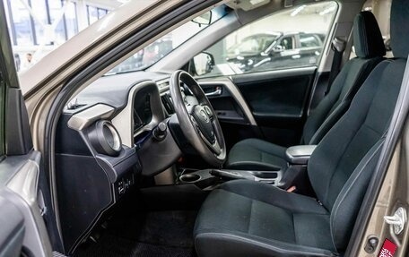 Toyota RAV4, 2015 год, 2 159 000 рублей, 6 фотография