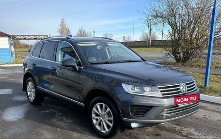 Volkswagen Touareg III, 2015 год, 3 050 000 рублей, 3 фотография