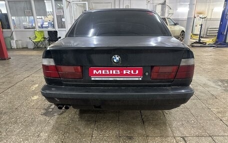 BMW 5 серия, 1993 год, 200 000 рублей, 3 фотография