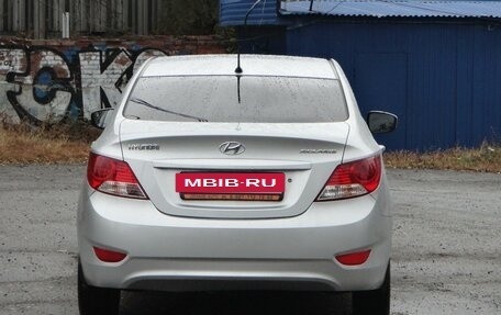 Hyundai Solaris II рестайлинг, 2013 год, 950 000 рублей, 8 фотография