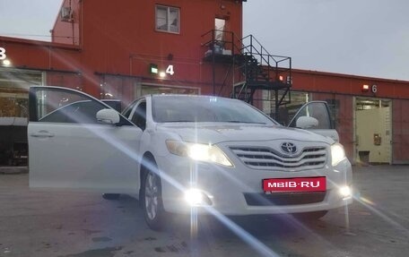 Toyota Camry, 2010 год, 1 400 000 рублей, 10 фотография