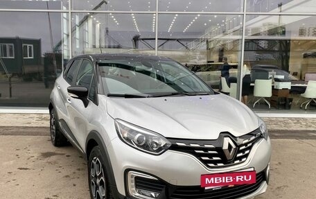 Renault Kaptur I рестайлинг, 2020 год, 1 810 000 рублей, 3 фотография