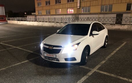 Chevrolet Cruze II, 2014 год, 850 000 рублей, 7 фотография