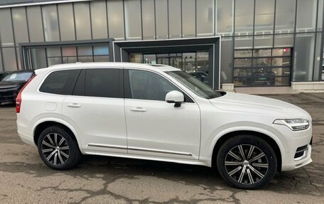 Volvo XC90 II рестайлинг, 2024 год, 10 500 000 рублей, 4 фотография