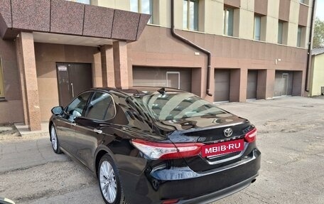 Toyota Camry, 2019 год, 3 200 000 рублей, 7 фотография