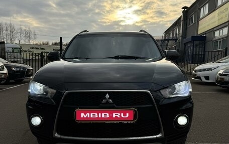 Mitsubishi Outlander III рестайлинг 3, 2011 год, 1 420 000 рублей, 6 фотография