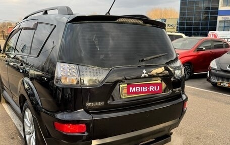 Mitsubishi Outlander III рестайлинг 3, 2011 год, 1 420 000 рублей, 14 фотография