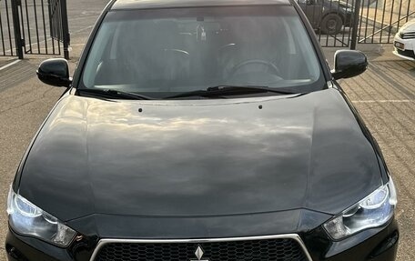 Mitsubishi Outlander III рестайлинг 3, 2011 год, 1 420 000 рублей, 35 фотография