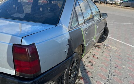 Opel Omega A, 1988 год, 300 000 рублей, 3 фотография