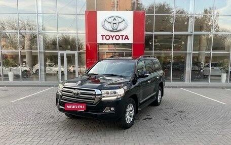 Toyota Land Cruiser 200, 2016 год, 6 250 000 рублей, 1 фотография