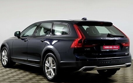 Volvo V90 Cross Country I рестайлинг, 2018 год, 3 098 000 рублей, 7 фотография