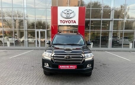 Toyota Land Cruiser 200, 2016 год, 6 250 000 рублей, 2 фотография