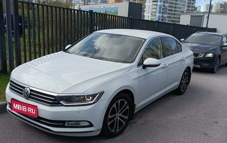 Volkswagen Passat B8 рестайлинг, 2018 год, 2 070 000 рублей, 1 фотография