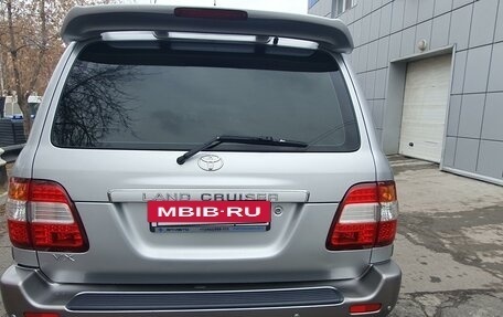 Toyota Land Cruiser 100 рестайлинг 2, 2006 год, 3 330 000 рублей, 4 фотография