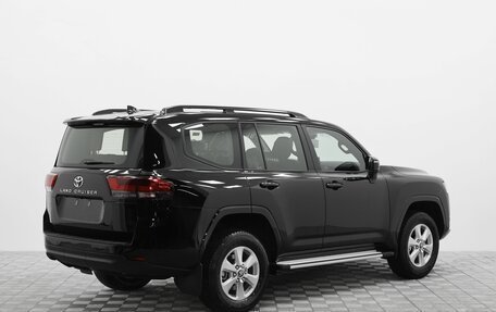 Toyota Land Cruiser, 2024 год, 12 550 000 рублей, 2 фотография