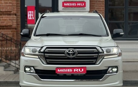 Toyota Land Cruiser 200, 2018 год, 6 999 000 рублей, 2 фотография