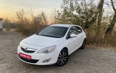 Opel Astra J, 2010 год, 970 000 рублей, 1 фотография