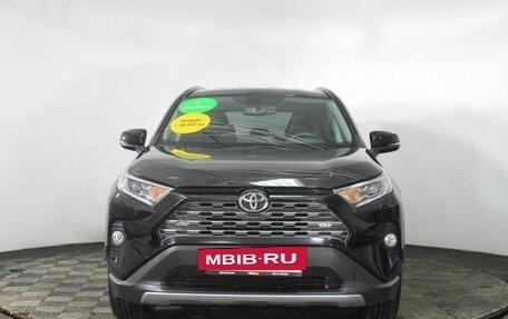 Toyota RAV4, 2021 год, 3 920 000 рублей, 2 фотография