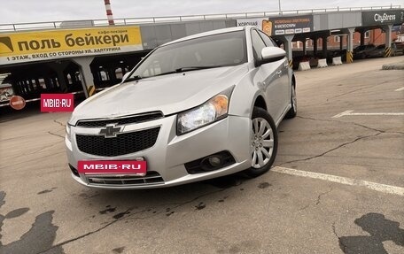 Chevrolet Cruze II, 2011 год, 720 000 рублей, 2 фотография