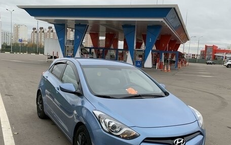 Hyundai i30 II рестайлинг, 2013 год, 950 000 рублей, 11 фотография