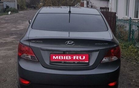 Hyundai Solaris II рестайлинг, 2012 год, 800 000 рублей, 1 фотография