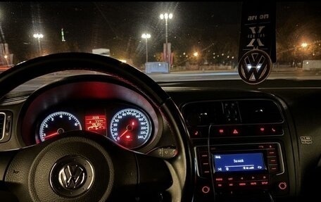 Volkswagen Polo VI (EU Market), 2013 год, 850 000 рублей, 5 фотография