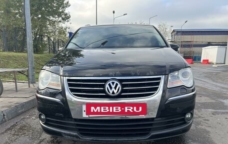 Volkswagen Touran III, 2008 год, 750 000 рублей, 7 фотография