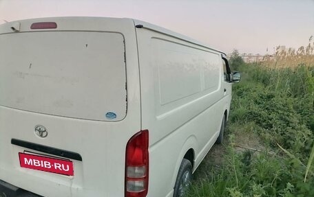 Toyota HiAce H200, 2010 год, 2 200 000 рублей, 3 фотография