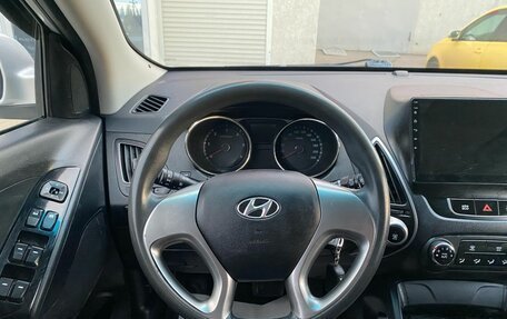 Hyundai Tucson III, 2012 год, 1 340 000 рублей, 16 фотография