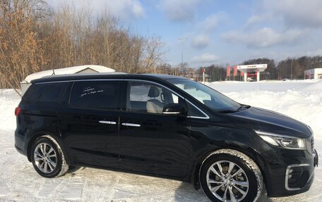 KIA Carnival III, 2019 год, 3 750 000 рублей, 2 фотография