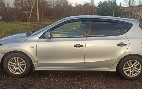 Hyundai i30 I, 2010 год, 800 000 рублей, 4 фотография