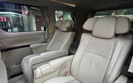 Toyota Alphard III, 2012 год, 3 230 000 рублей, 16 фотография