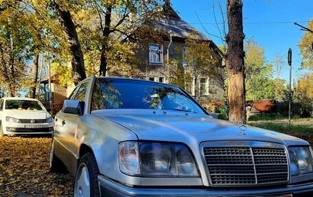 Mercedes-Benz E-Класс, 1992 год, 350 000 рублей, 1 фотография