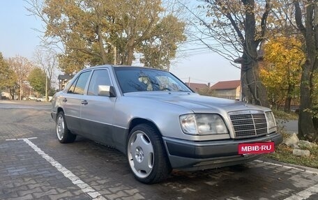 Mercedes-Benz E-Класс, 1992 год, 350 000 рублей, 6 фотография