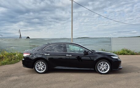 Toyota Camry, 2019 год, 3 390 000 рублей, 3 фотография